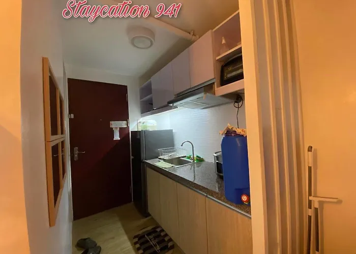 Staycation 941 *